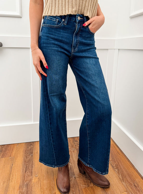 JBDovertheboothighrisewidelegjeans