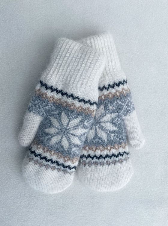 Snowflake Mittens With Sherpa Lining