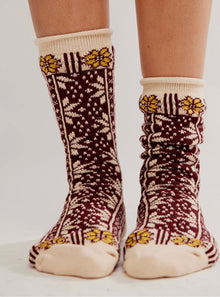  freepeoplenearlynordicsocks.