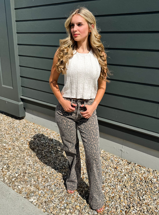 Hidden Happi High Rise Flare Jeans