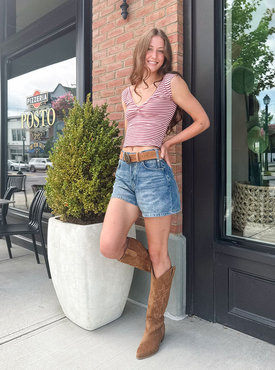 Motel Danisha V Neck Top