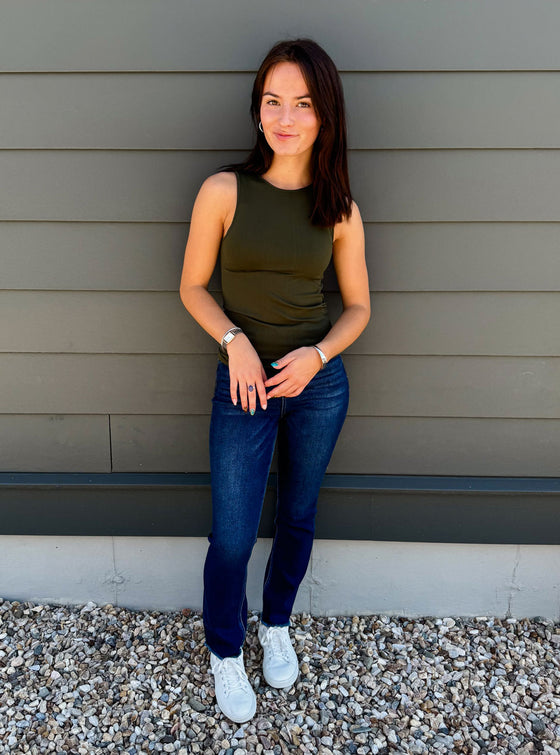 vervetleonasuperhighriseslimstraightjeans.